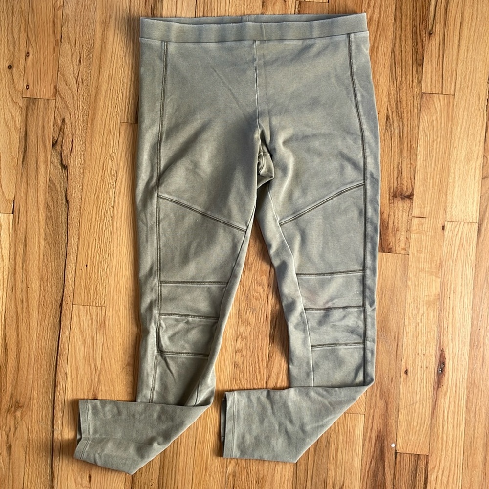 Muted Green Leggings - EXPRESS - Size M